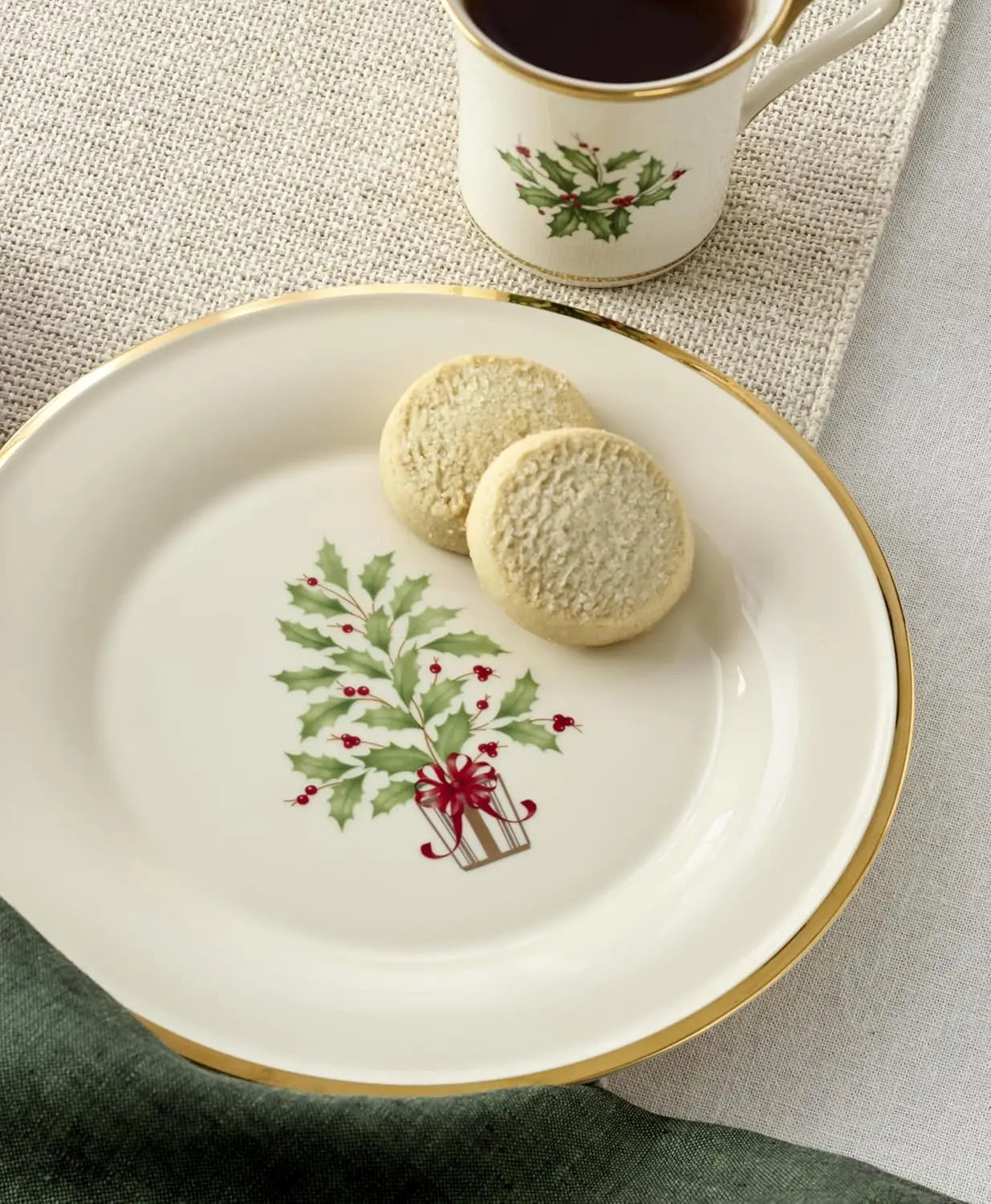 Holiday Tree Accent Plates, Service for 4, Christmas Dishes Dinnerware Set